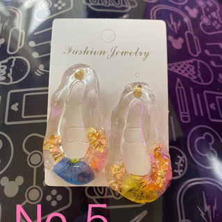 ハンドメイド★ピアスの画像