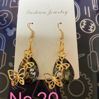 ピアスオンハンドメイドの画像