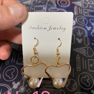 ピアスオンハンドメイド