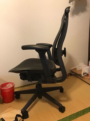 アーロンチェア　Herman Miller (ハーマンミラー) セラチェア オフィスチェア グラファイト BBキャスター CJ133A