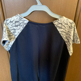 レースのかわいいTシャツの画像