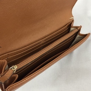 MK MichaelKors マイケルコース エンボスレザーキャメルブラウン長財布 の画像