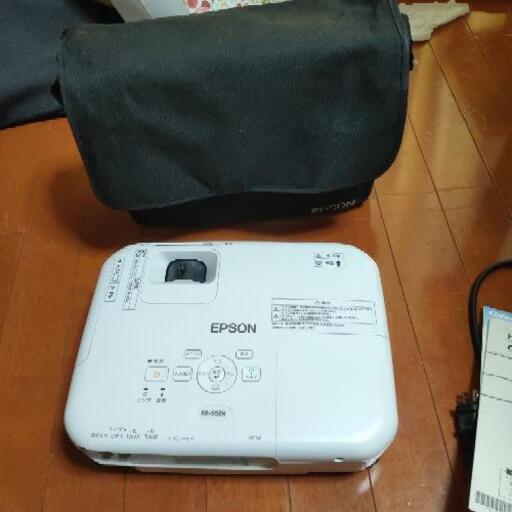 EPSON EB-S02H プロジェクター
