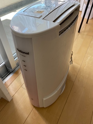 除湿機　ナショナル製　中古　可動品