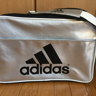 adidas スポーツパック　差し上げます。