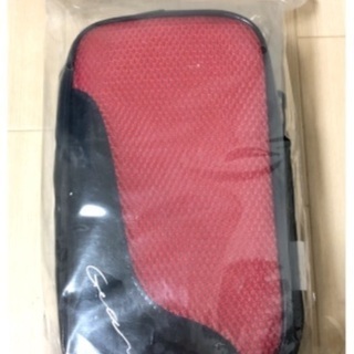 最終SALE中！　新品　3ウェイマルチポーチ　小物入れ・swit...