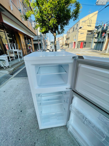 ??♻️ハイセンス  120L ❗2ドア冷蔵庫 2020年製（直冷式）ホワイト【右開き】  Hisense  HR-B12C