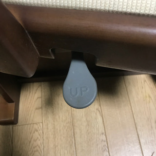 高さ調節付き座椅子の画像