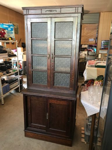 【お取引先決定】【アンティーク家具】木製食器棚　2段重ね　水屋　型板ガラス　観音開き　マイナスネジ　ヴィンテージ家具