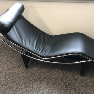 ル コルビュジエ LC4シェーズロング 本革 ブラック