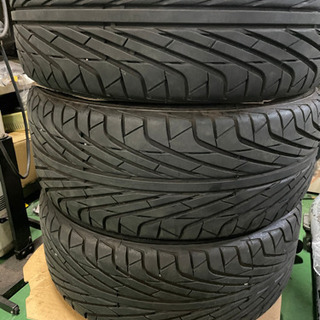 18インチ5穴PCD100 215\35r18タイヤ付き