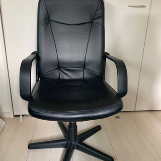 オフィスチェアーの画像