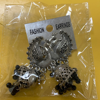 アジアンピアス