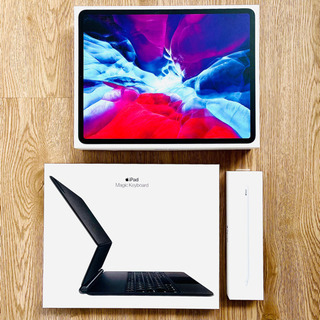 美品◎ iPad Pro 12.9 wifi+cel 第４、キー...
