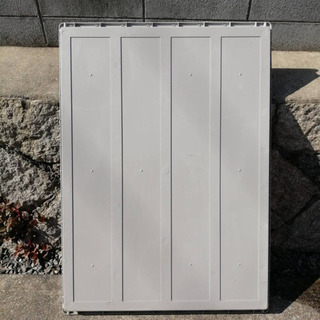 セダン用敷カバーの画像