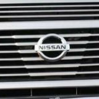 西宮市　日産51エルグランドハイウェイスターフロントグリル上下