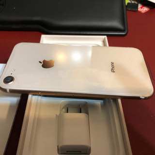新品未使用品　iPhone8 SIMフリー 64GB ゴールド