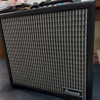 アンプ　3000円