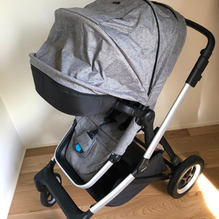Thule Sleek スーリー　シティベビーカーの画像