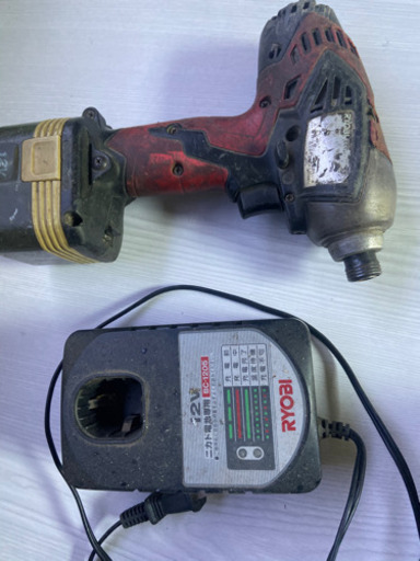 電気ドリル　12V