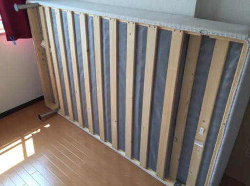 IKEA 脚付きマットレス　セミダブル