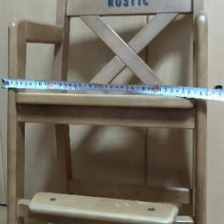 子供用椅子の画像