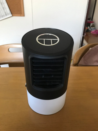 卓上用の冷風扇になります。