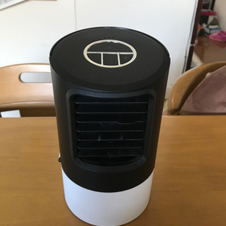 卓上用の冷風扇になります。