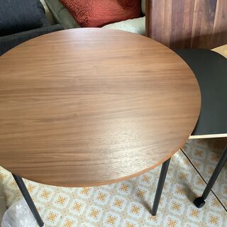 《カペル》丸型ダイニングテーブルの画像