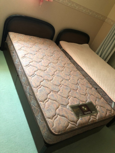 シングルベッド２台