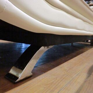 【中古品】ソファベッド　194cm幅　ホワイトの画像