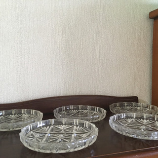 ガラスの平皿　5枚セットの画像