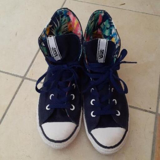 VANSハイカットスニーカー