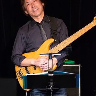 茨木・大阪近郊　角谷エレキベース・ウクレレ教室　30年以上の音楽講師の実績！　やさしく丁寧にレッスン致します。の画像