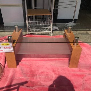 【リサイクルサービス八光　田上店　配達・設置OK】ベージュ　強化ガラス製ローテーブル