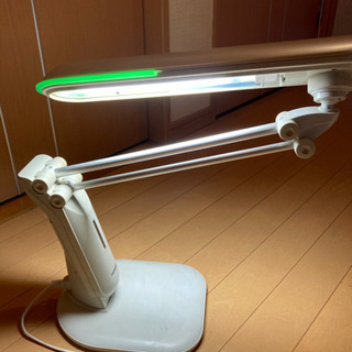 机上タッチ式電気スタンドシルバーグレー