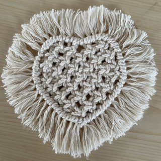 マクラメ　ハート　コースターの画像