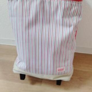 スーツケース