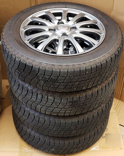 14㌅ホイール付きスタッドレスタイヤ　４本（155/65R14　750）