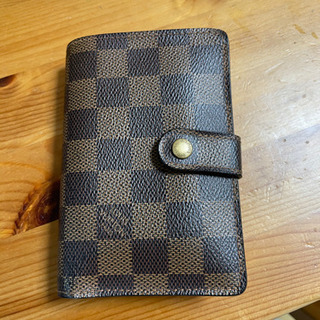 ☆LOUIS VUITTON【ルイヴィトン】がま口付き二つ折り財...