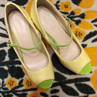 イエロー＆グリーン パンプス 24センチ