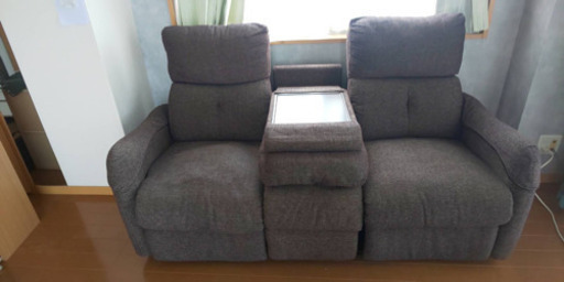 ニトリ　電動リクライニングソファー