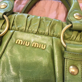 miumiu 2wayハンドバッグ