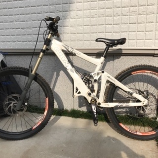 GIANT GLORY MTB パーツ交換多数　室内保管