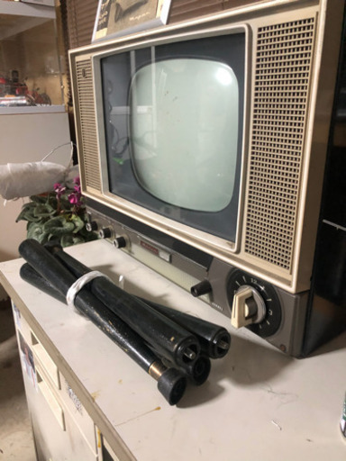 真空管テレビ　サンヨウ