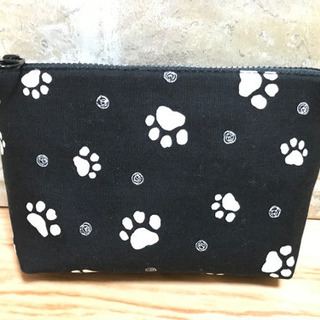 お値下げしました！ハンドメイド　かわいい　ねこ　ワンちゃん　足跡　ショールダーバッグ　小銭入れ　物入れ　3点　セットの画像