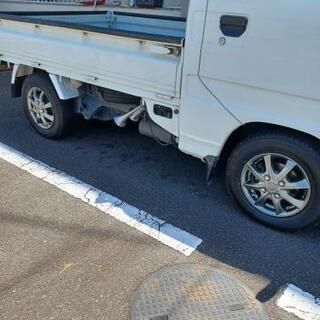 スバルサンバートラックです。低走行、ツーオーナー、年式の割り綺麗です。車検受け渡しの画像