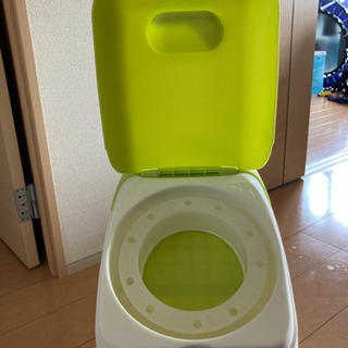 オムツ捨て オムツ入れ ゴミ箱 apricaの画像