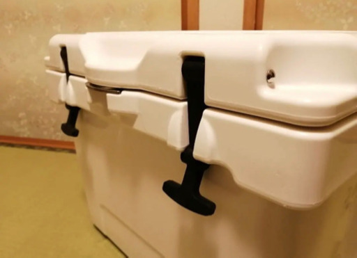 ハイランダーハードクーラーボックス25L