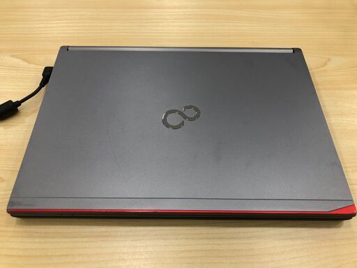 富士通(E734/K)　13.3インチノートPC　Windows10　Core-i5 SSD120GB